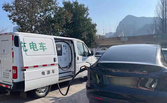 凌源汽车搭电