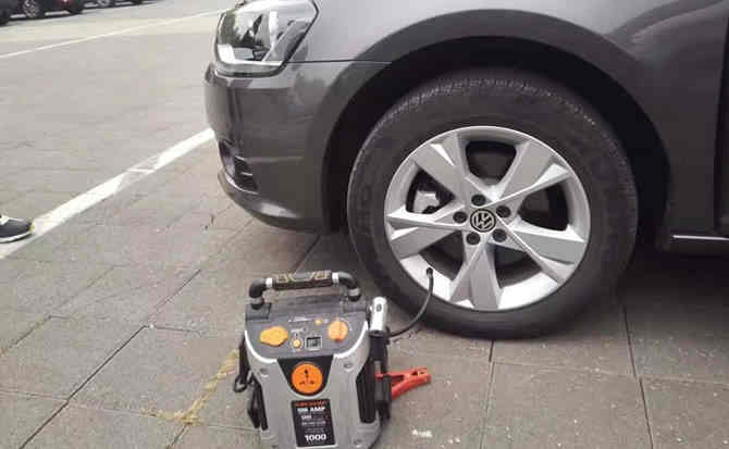 凌源汽车搭电案例